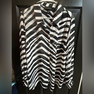 Lane Bryant Black & White Striped Button-Up Shirt